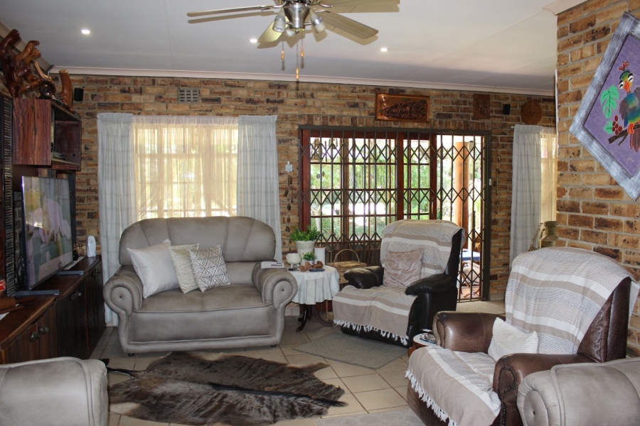 4 Bedroom Property for Sale in Deneysville Free State